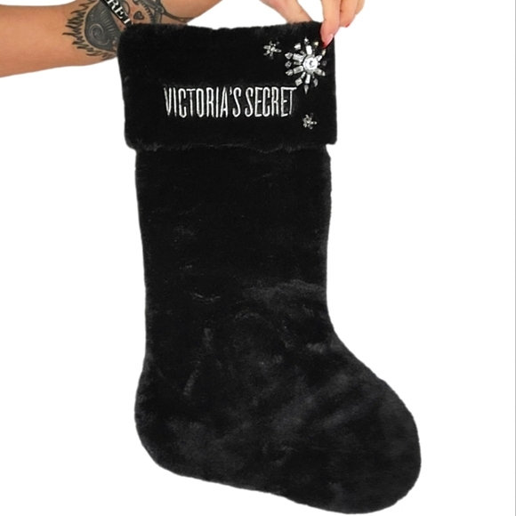 *NWT Victoria's Secret Fuzzy Holiday Stocking Crystals Snowflake Black - Picture 1 of 6